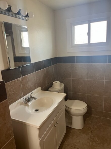 Building Photo - 3511 PA-208