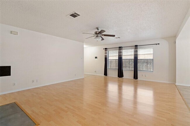 Building Photo - 809 Betterman Dr