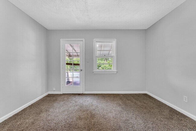 Building Photo - 3842 W. 133