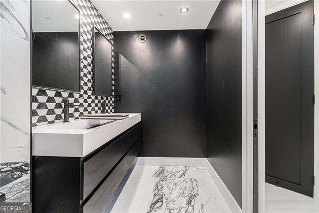 Building Photo - 199 14th St NE