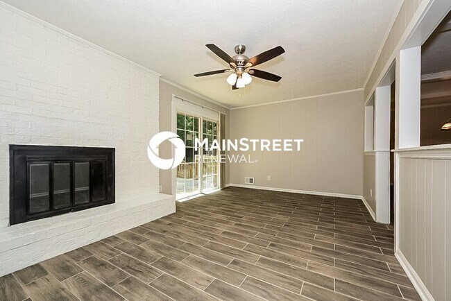 Building Photo - 3 Bedroom Pet-Friendly Home in McDonough, GA with Main Street Renewal