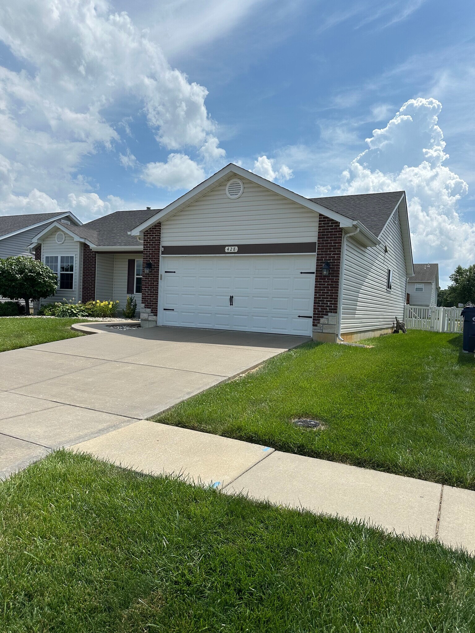 Building Photo - 428 Ramblewood Way