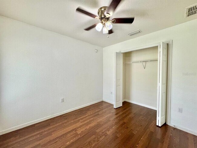 Building Photo - 11346 Southwind Lake Dr