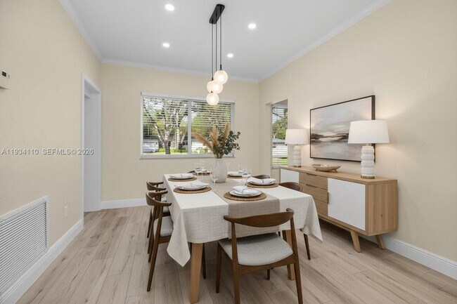 Building Photo - 6110 SW 79th St