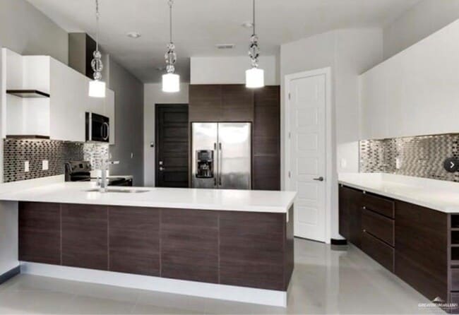 Building Photo - 25 Balboa Ave