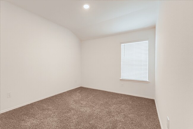 Building Photo - 3002 Titus