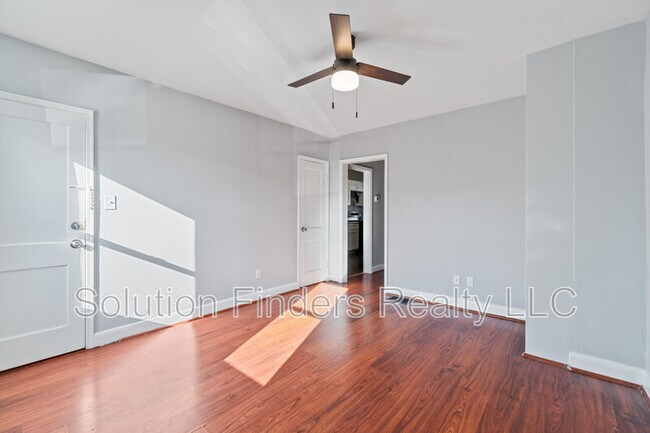 Building Photo - 2905 Yorkway