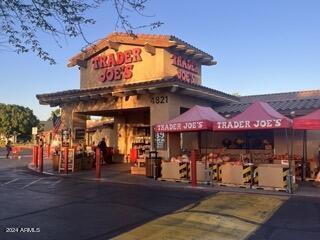 Building Photo - 4644 N 22nd St