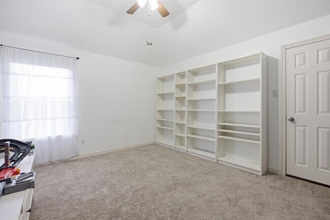 Building Photo - 3552 Alexandrite Way
