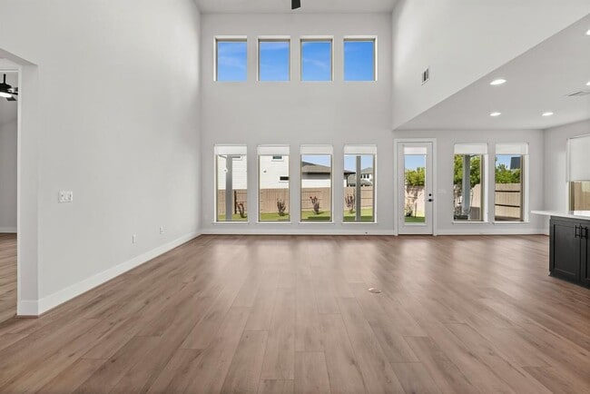 Building Photo - 7701 Boyd Hvn Dr