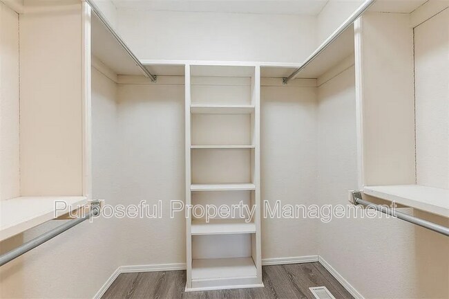 Building Photo - 2501 Patti Pl