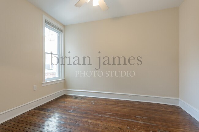 Building Photo - 537 E Penn St