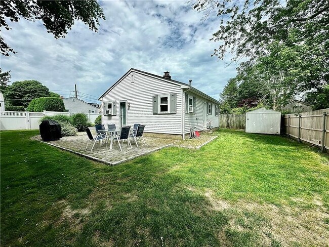 Building Photo - 101 Briarwood Avenue, B