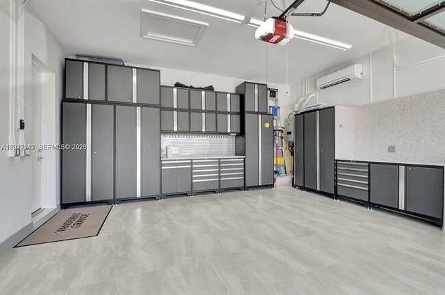 Building Photo - 17230 Brulee Breeze Wy