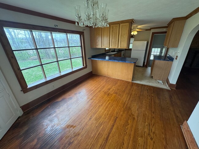 Building Photo - 2 bedroom/2 bath home for $1,100
