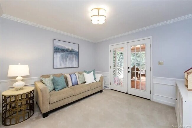 Building Photo - 2127 Edenton Rd