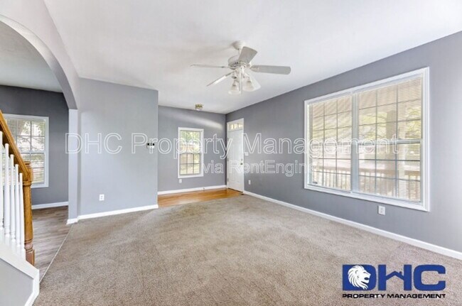 Building Photo - 513 Connally St SE