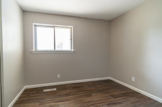 Building Photo - 2588 Maybury Rd
