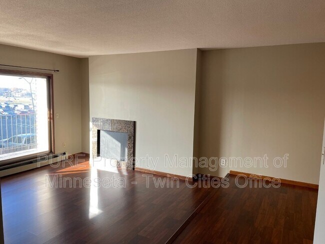 Building Photo - 1690 MN-36