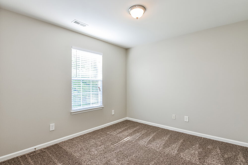 Building Photo - 259 N Fuquay Springs Ave