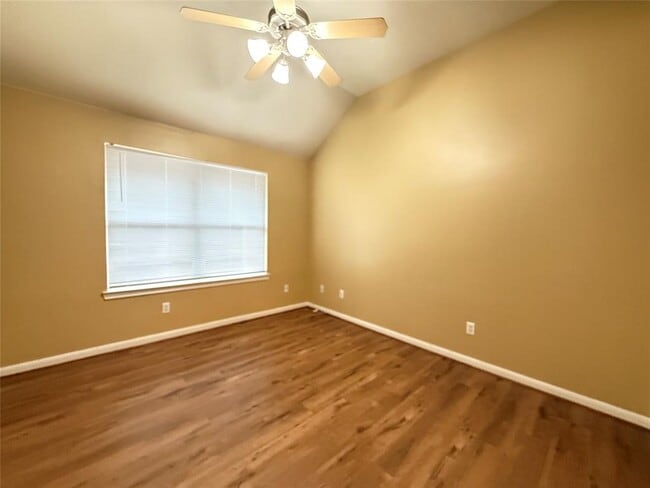 Building Photo - 11115 Creekline Green Ct