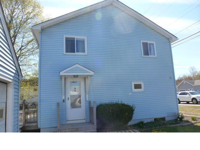 Building Photo - 926 Stillwater Ave