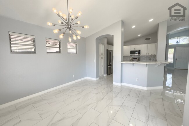 Building Photo - 3Bed/2Bath House at AZ-101 Loop/75th Ave! Ready for Immediate Move-In! -- HOME OFFICE!