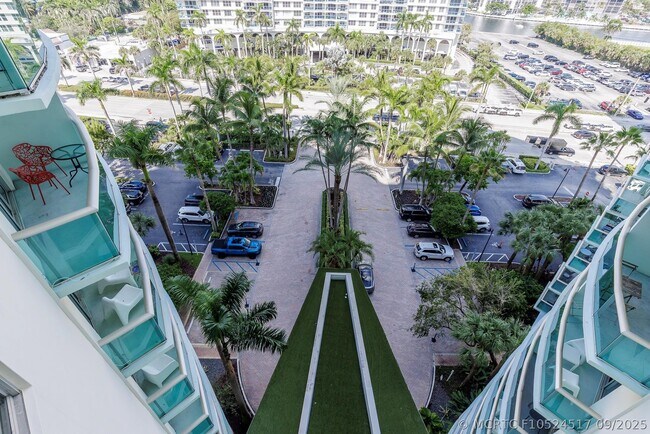 Building Photo - 3801 S Ocean Dr