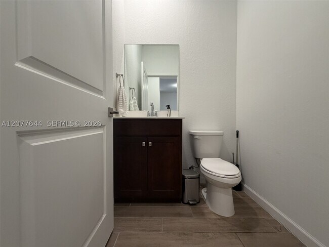 Building Photo - 1763 SE 8th Pl
