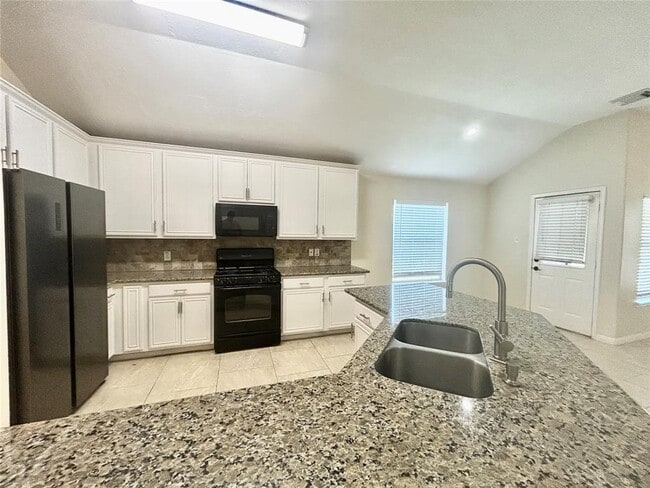 Building Photo - 18235 Bonham Oaks Ct