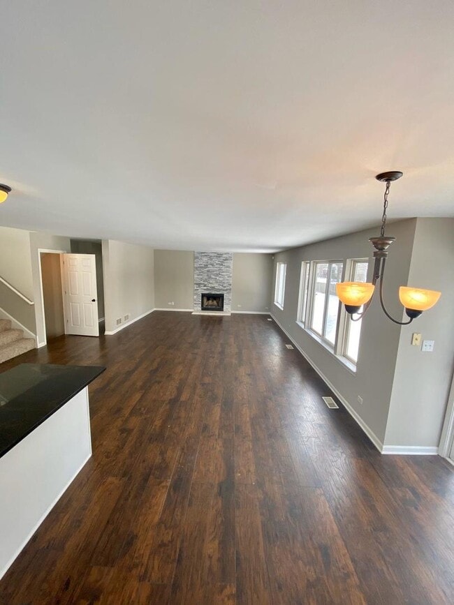 Building Photo - 2824 Whitehall Ln