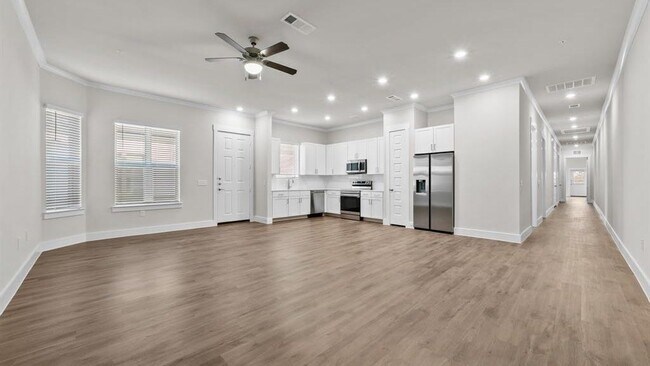 Building Photo - 1109 Saffira-