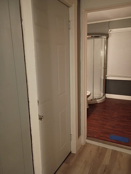 Building Photo - 1636 W 3rd St