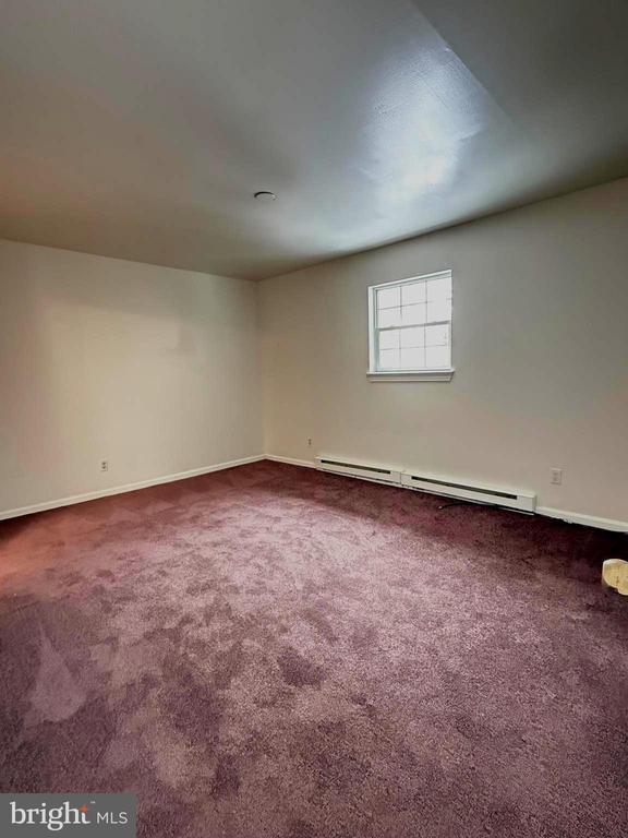 Building Photo - 19 Walnut St