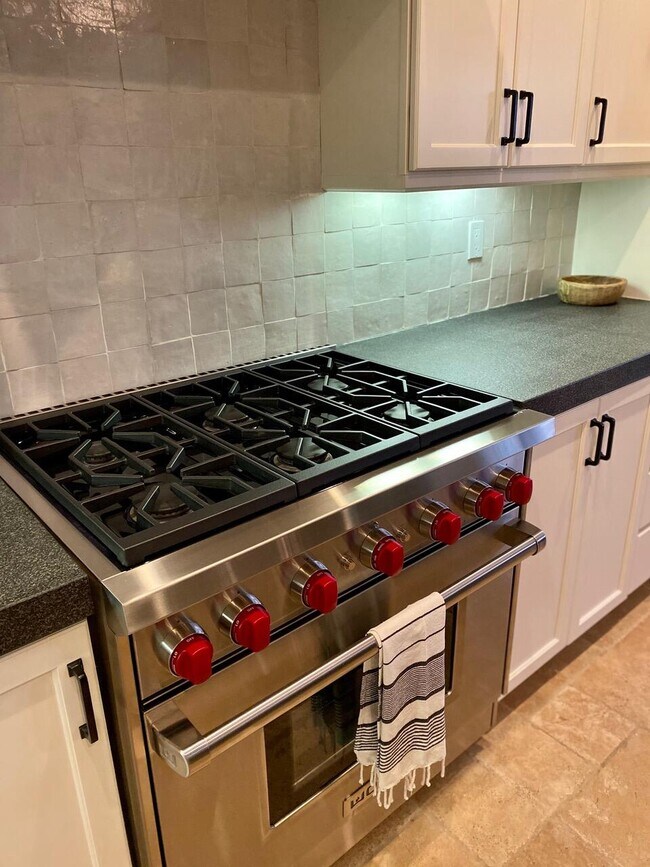 Building Photo - 80360 Torreon Way