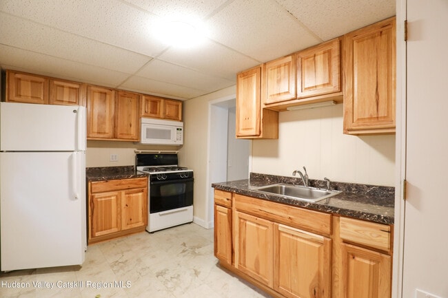 Building Photo - 41 Livingston St