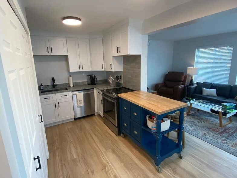 Building Photo - 18 Ocean St