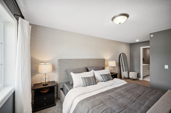Building Photo - Brand New Townhome - Be the first to live here!