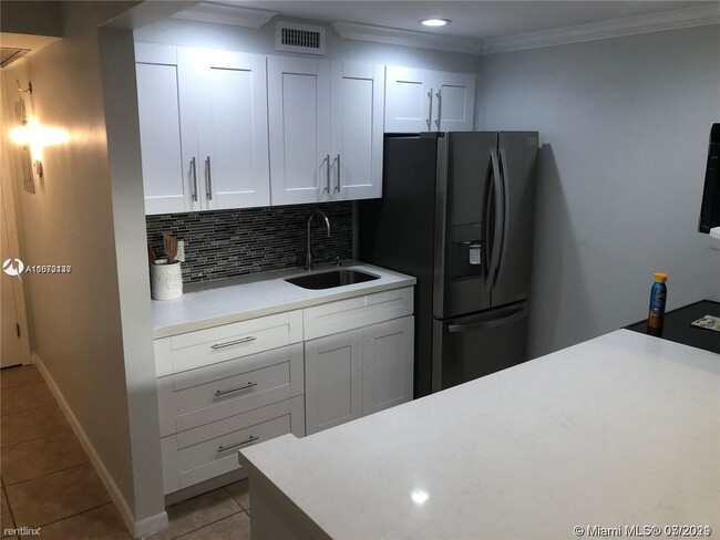 Primary Photo - 1 br, 1 bath Condo - 251 SW 132nd Way 250 ...