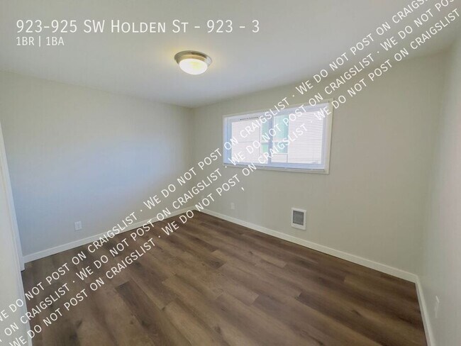 Building Photo - West Seattle 1 bed 1 bath