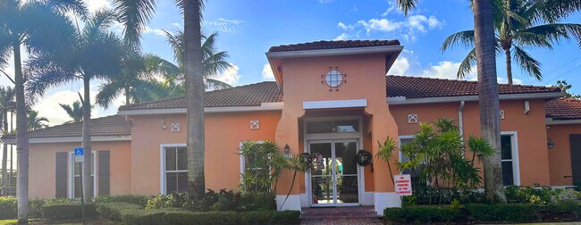 Building Photo - 3553 Forest Hill Blvd