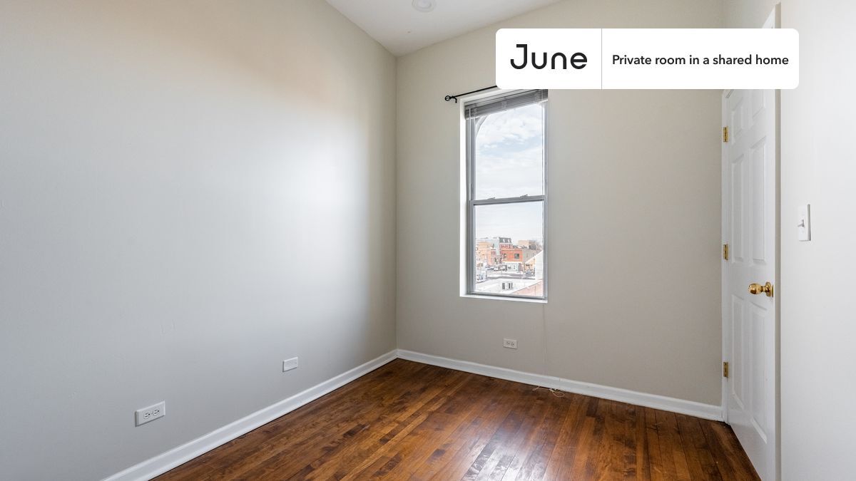 Building Photo - Room in Shared 3 bed/2 bath home