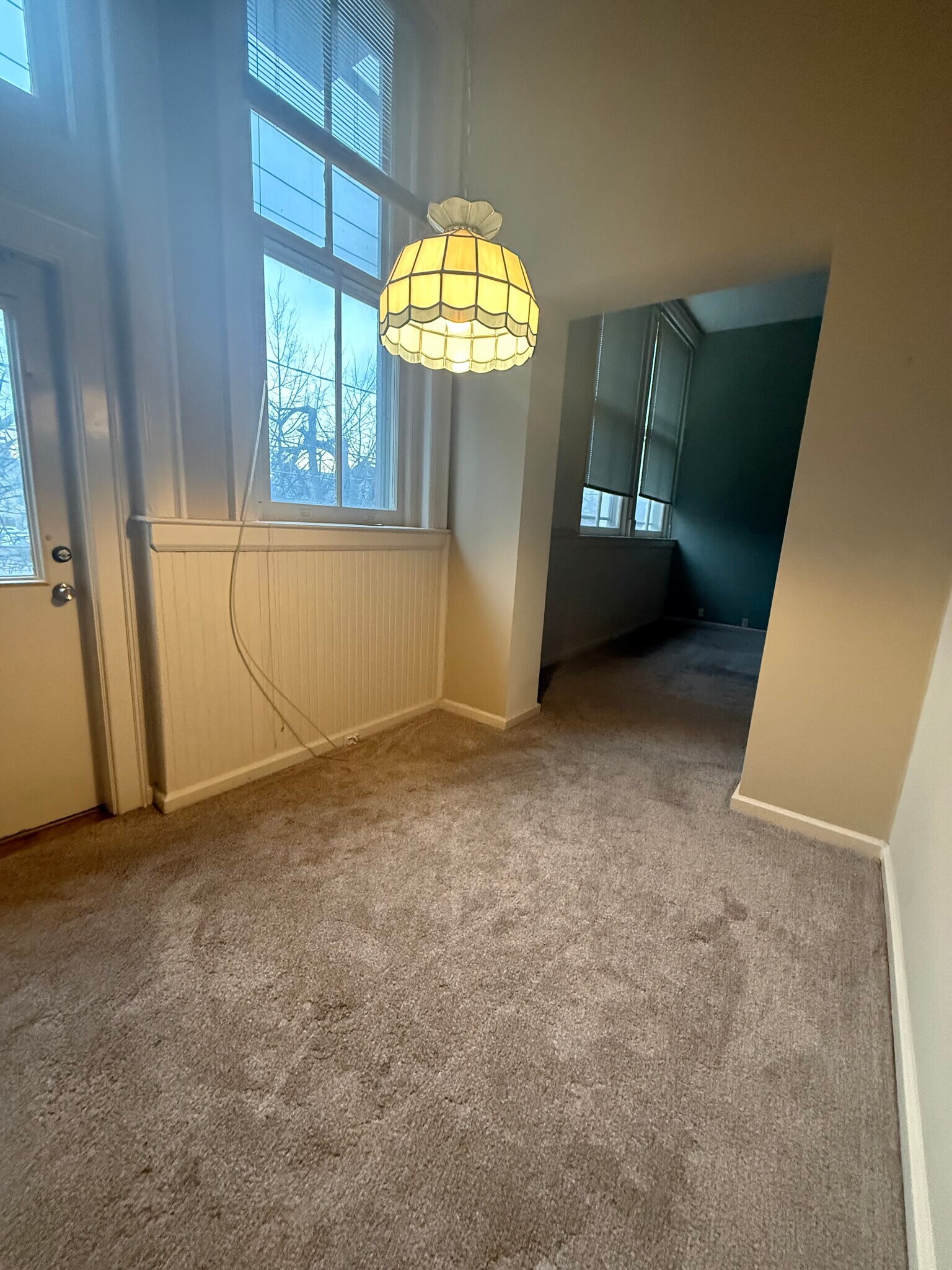 Building Photo - 939 Delaware Ave