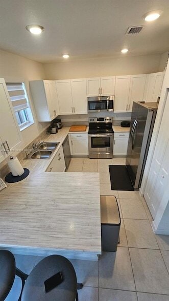 Building Photo - 1146 SE 26th Ter