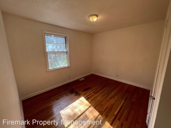 Building Photo - 3 br, 1 bath House - 361 Hickory Grove Rd.