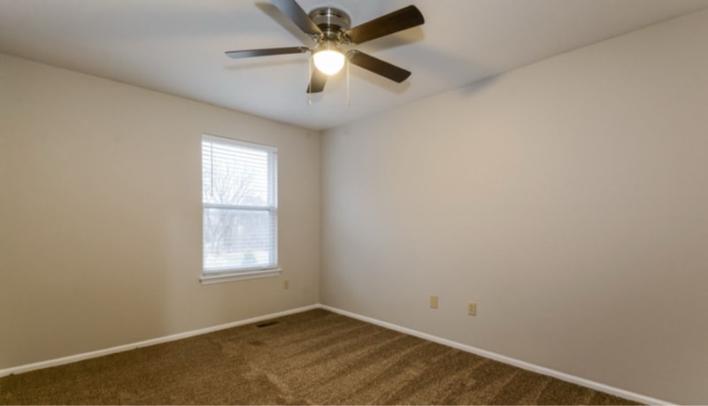 Building Photo - 805 Arlington Glen Dr