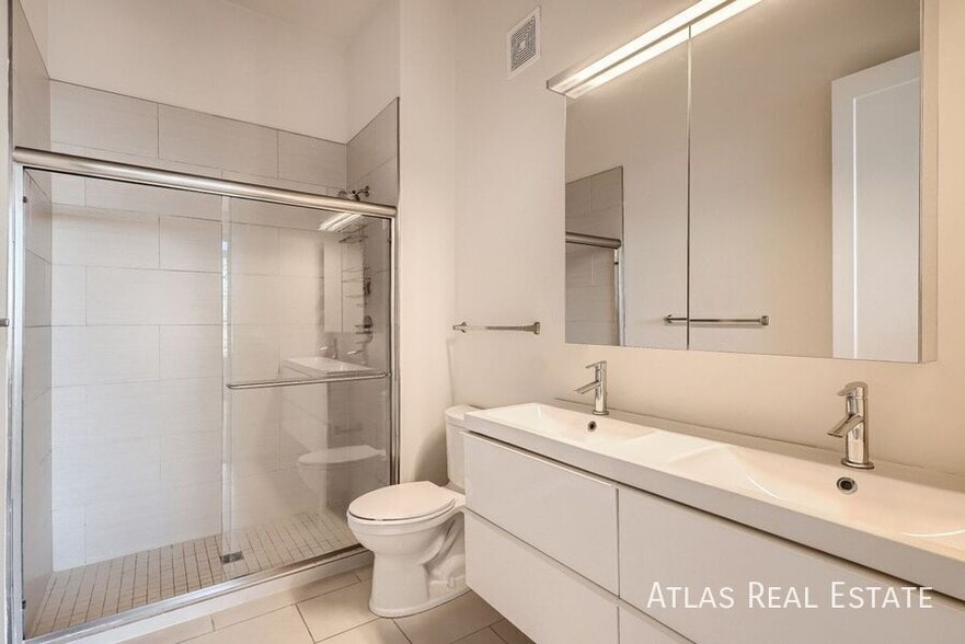 Building Photo - 336 E 1st Ave