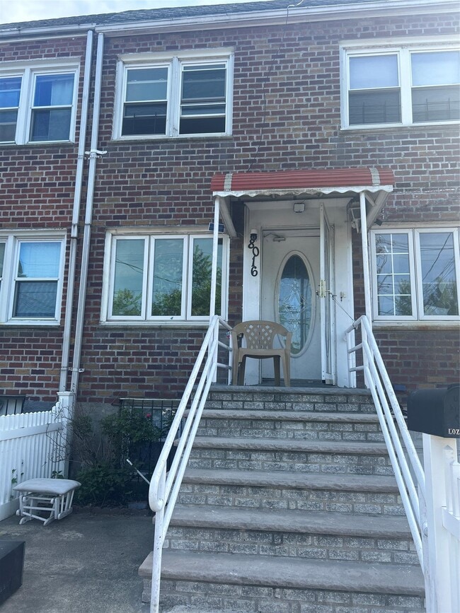 Primary Photo - 80-16 Pitkin Ave