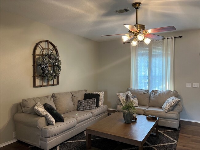 Building Photo - 18826 Sandelford Dr