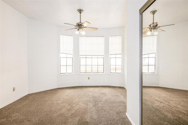 Building Photo - 8888 Benning Dr